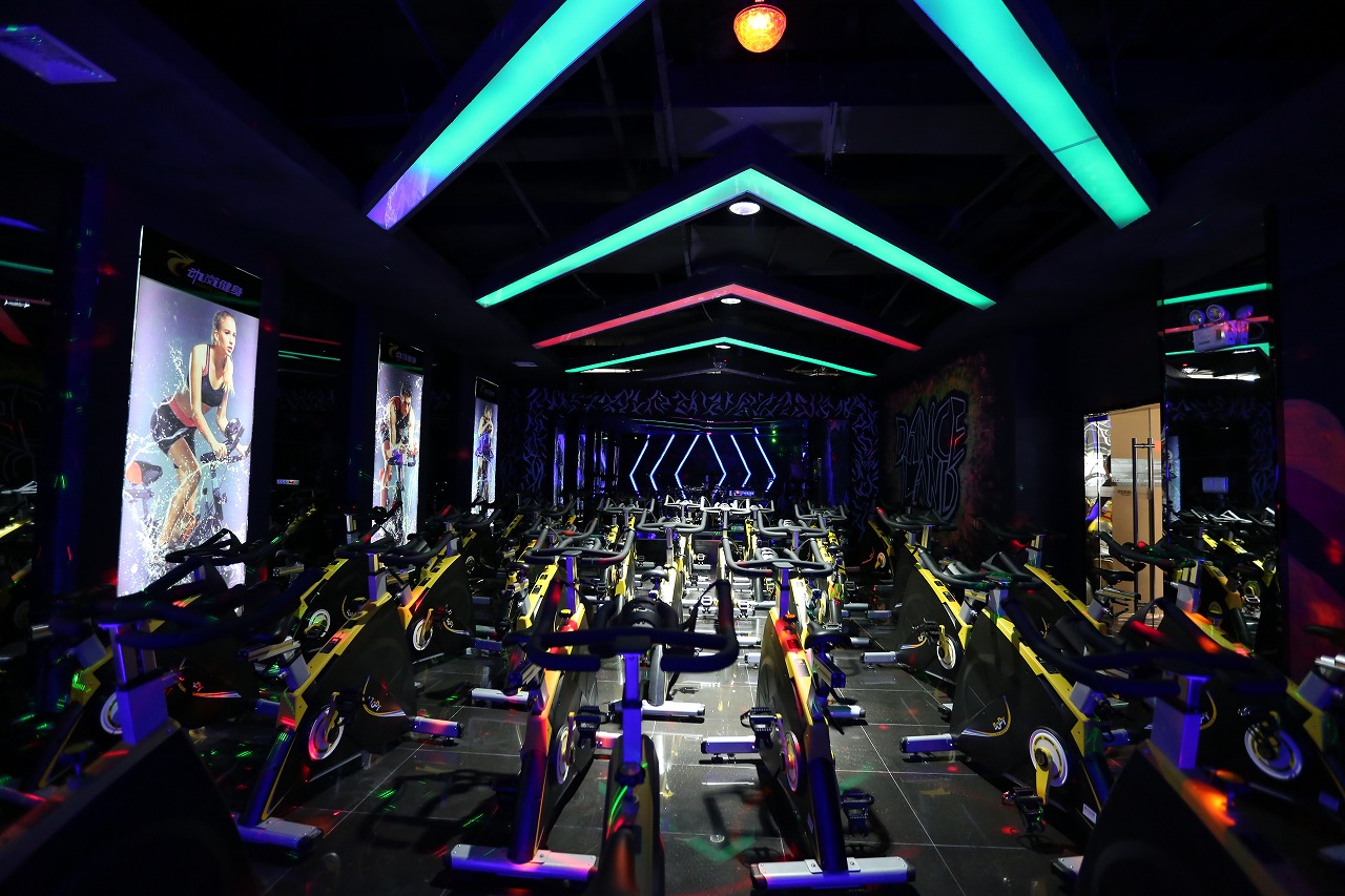 湖北襄陽(yáng)動(dòng)嵐健身房加盟店面裝修展示