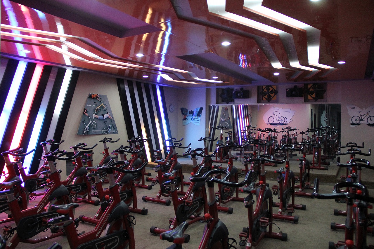 創(chuàng)業(yè)投資健身房的加盟費用是多少？